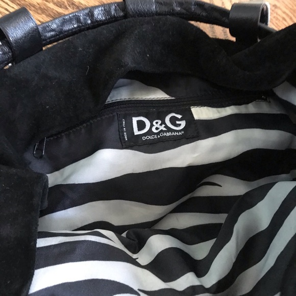 D&G suede bucket tote! - Picture 3 of 4